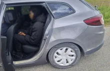 Obywatel Łotwy przewoził migrantów z Somalii w bagażniku