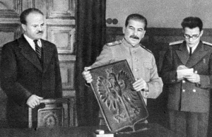 1939 r. - zbrodniczy sojusz Rosji i Niemiec - Romuald Szeremietiew