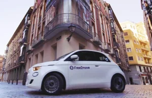 W końcu! Fiat 500e z wymiennym akumulatorem w Europie