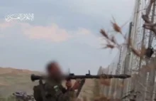 Merkawa trafiona przez bojownika Hamasu z wyrzutni RPG-7.