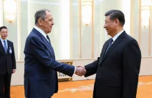 Chiny pomagają Rosji. Moskwa odbudowuje swój potencjał militarny