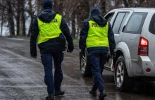 Ustępujące szefostwo policji przyznaje premie policjantom