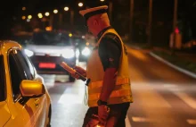 Policja konfiskuje auta, pijanych za kółkiem nie ubywa