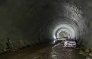 To będzie NAJDŁUŻSZY tunel w woj. śląskim - ZDJĘCIA ze środka!