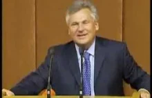 2007: Kwaśniewski przemawia na Ukrainie