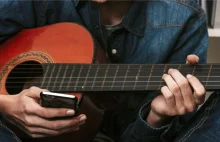 10 najlepszych darmowych aplikacji, które pomogą Ci nauczyć się grać na gitarze
