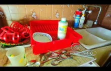 Wchodzę do kapsuły czasu. Prawdziwy PRL na urbexie.