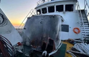 Załoga statku z pomocą dla strefy Gazy nie chce wpuścić inspekcji