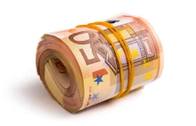 Dlaczego euro spadło poniżej 4,50 zł? - Magazyn Fakty