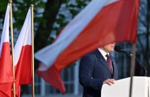 Kandydat na prezydenta: klapsy nikomu nie zaszkodziły, piwo pije się przyjemnie