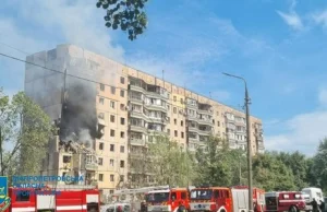Krzywy Róg: Rosjanie uderzyli w blok. Dwie osoby zginęły, 31 rannych