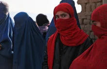 Szwajcaria wprowadza zakaz noszenia burek. Kary będą bardzo wysokie