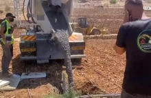 Izraelczycy zalewają cementem ujęcia wody, aby uniemożliwić Palestyńczykom