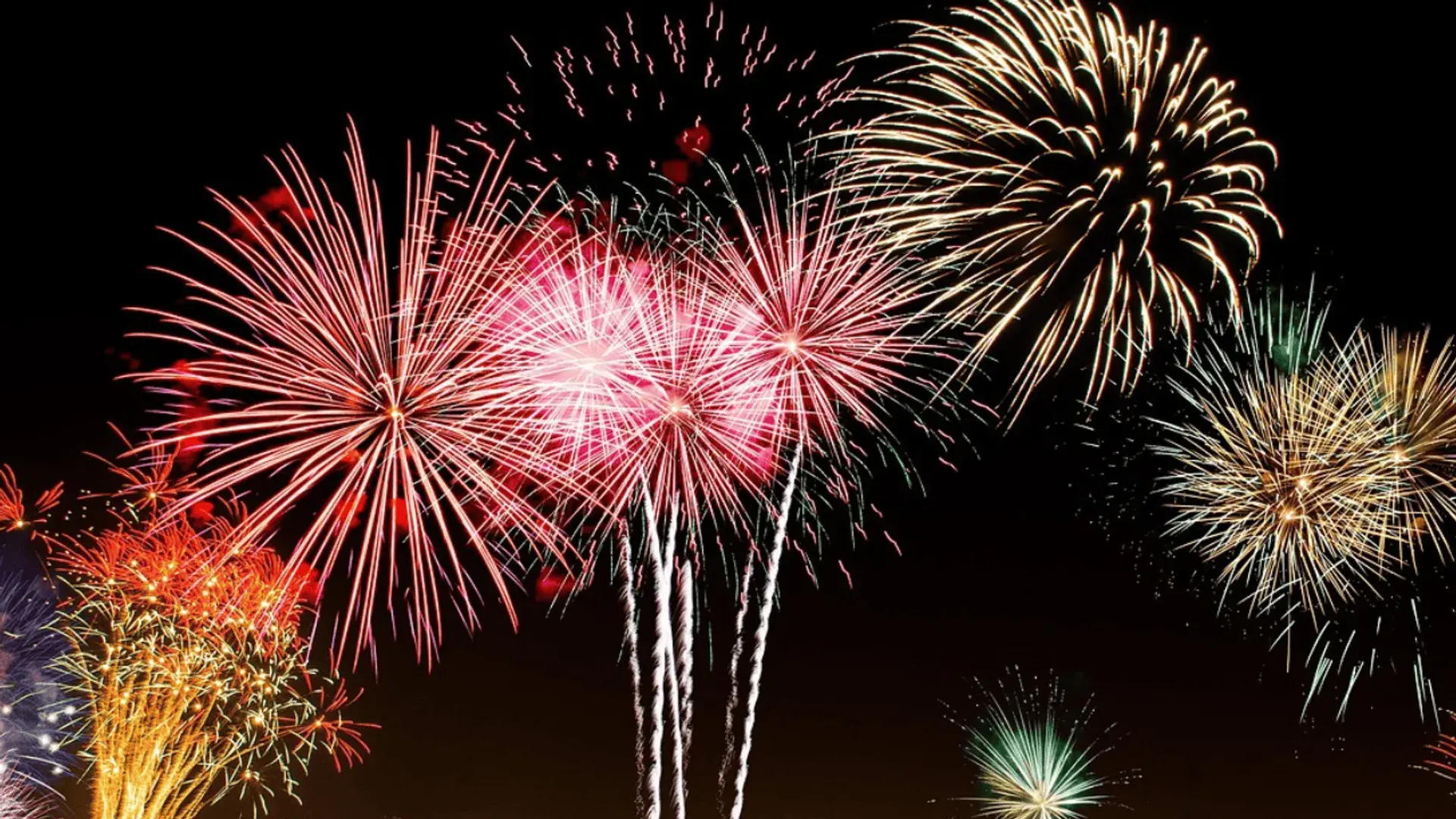 Nie wygaszajcie wawelskiego smoka Kraków o przyszłości fajerwerków