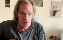 Rosyjskiego barda odwiedziły służby. Chwilę później już nie żył. Wypadł z okna.