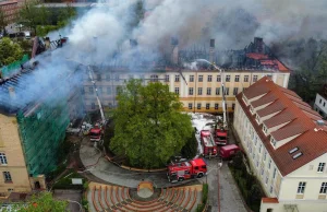 Gorzów Wielkopolski. Pożar dachu budynku Akademii Jakuba z Paradyża