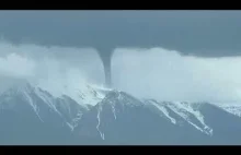 Tornado nad górami w stanie Montana