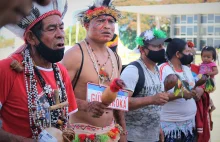 Amazońskie plemię pozwało "NYT". Indianie domagają się co najmniej 180 mln. dol.