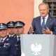 Tusk obiecuje policji dodatkowy 1 miliard złotych