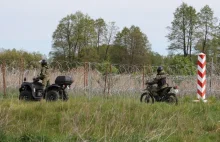 Strażnicy obrzucani kamieniami. Kolejny szturm na polsko-białoruską granicę