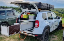 Dacia Duster z kuchnią, namiotem, do jazdy po asfalcie i w terenie