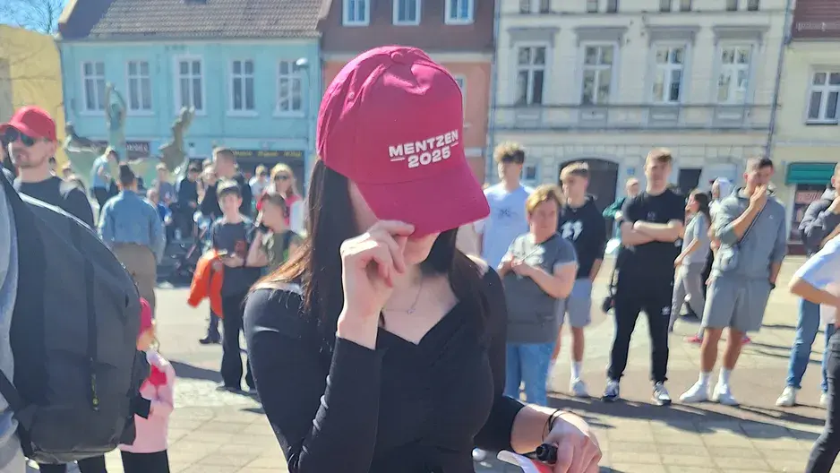 Byłam na wiecu Sławomira Mentzena. Zapytałam Polki, dlaczego na niego głosują