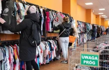 Second handy znikają z centrów miast. Przenoszą się do sieci