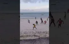 Francuzi trenują na plaży