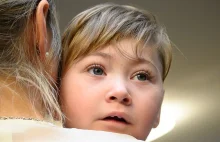 Potrzebny dom dla Jagódki. Dziewczynka urodziła się z wadą mózgu