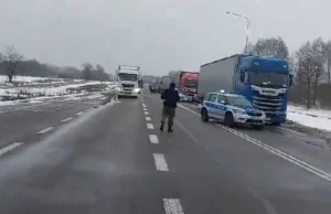 Dorohusk odblokowany. Żadna firma nie chciała usunąć ciężarówki.