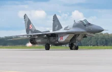 Myśliwiec MiG-29 zgubił zbiornik paliwa podczas lotu