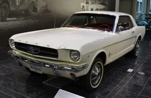 Ford Mustang: ikona motoryzacji USA kończy 60 lat! [Galeria]