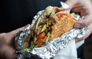 Kuriozalne zachowanie policjantów. Jest reakcja