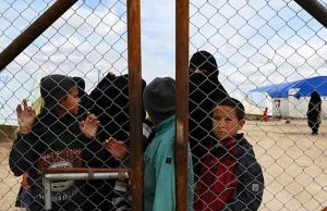 13-latek uratowany z obozu dżihadystów. Mówi, co robiły mu kobiety ISIS