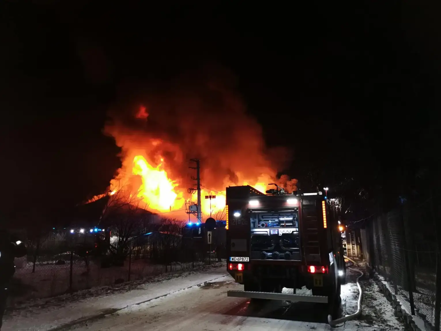 Ogromny pożar dyskoteki pod Garwolinem, w której odbywał się festyn charytatywny