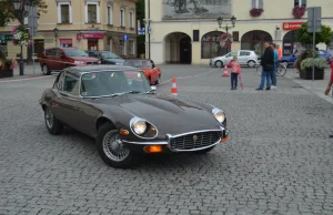 Jakiego Jaguara byście wybrali? Cabrio czy coupe?