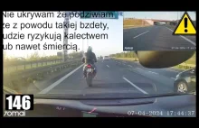 Dziwne zachowanie kierowcy i motocyklisty