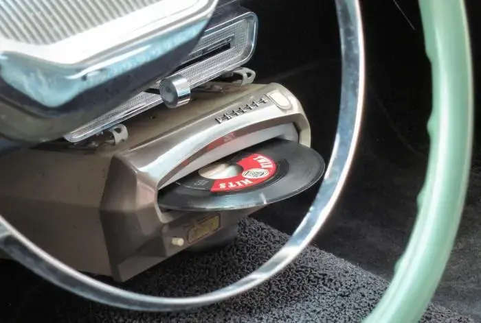 Samochodowy odtwarzacz płyt gramofonowych