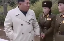 Północno koreańska żołnierz zbyt długo zwlekała z podaniem ręki dla przywódcy