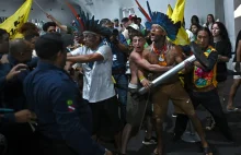 "Nasza ziemia nie jest na sprzedaż". Wdarli się na konferencję klimatyczną