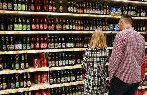 Ministra ma pomysł na walkę z alkoholem. Polacy oceniają