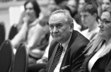 "Zmarł Andrzej Kraśnicki. Człowiek dialogu, dyplomata sportu"