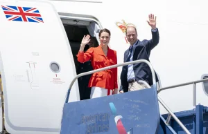 Kate i William latają w luksusie. Chłodziarka na wino to jeszcze nic!