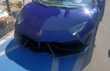 Postawił Lamborghini na kopercie, bo bogatemu wolno? Służby dały mu nauczkę - Mo