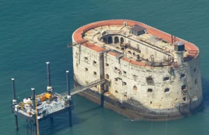 Nie żyje prowadzący popularne na całym świecie francuskie show – „Fort Boyard”