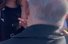 Jarosław Kaczyński spontanicznie spotyka się z młodzieżą