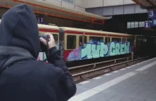 Emerytka z Nowego Jorku, której pasją jest graffiti i fotografia.