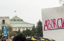 Poglądy kobiet są stabilne. Bezwarunkowej aborcji żąda mniejszość