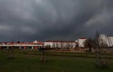 Gwałtowna zmiana pogody. Burze i grad nad Polską