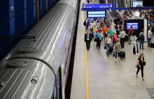 Pociąg odjechał za szybko. Stracili sprzęt za 50 tys. zł. "Przykro nam"